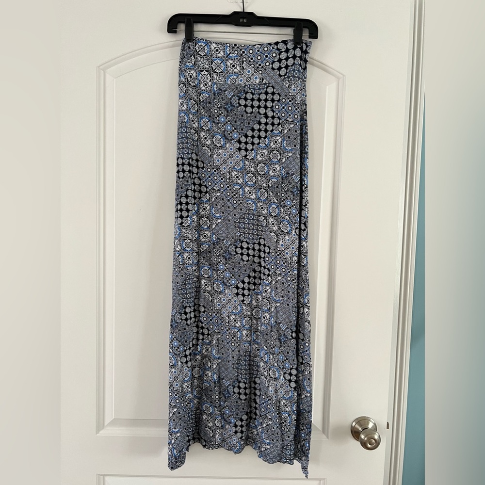 Charlotte Russe long skirt size S